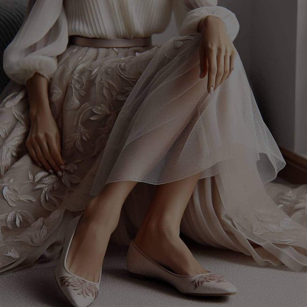 Quelles sont les astuces pour porter des ballerines sophistiquées avec des robes formelles ?